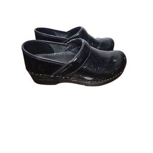 Sanita Black Patent Leather Clogs Size 38/EU Womens Shoes